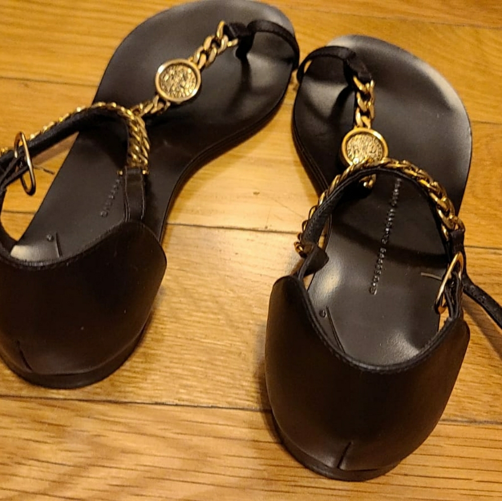 Giuseppe Zanotti flat sandals- black